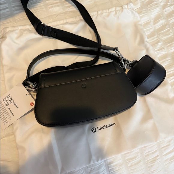 lululemon athletica Black Crossbody Bag - Picture 6 of 6